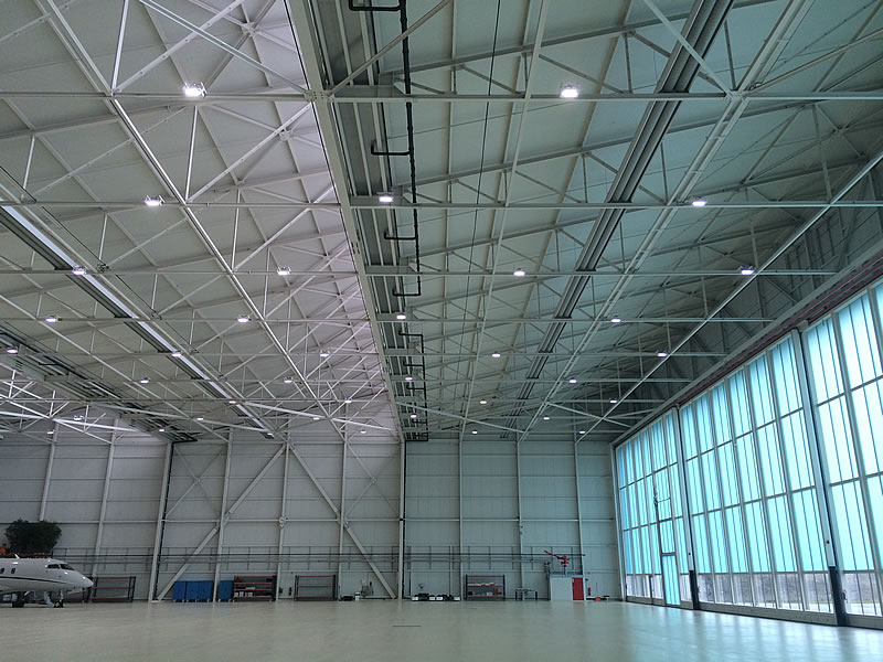 Eclairage LED d'un hangar aéronautique